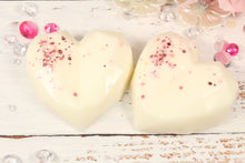 Load image into Gallery viewer, Wedding Favour Wax Melt Heart
