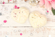 Load image into Gallery viewer, Wedding Favour Wax Melt Heart