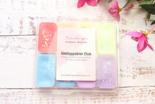 Load image into Gallery viewer, Unstoppables Club Wax Melt Clamshell