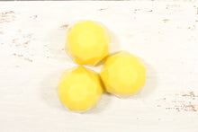 Load image into Gallery viewer, Lemongrass & Ginger Soy Wax Diamonds