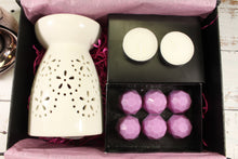 Load image into Gallery viewer, Luxury Wax Melt Gift Set, with 2 Boxes of Diamond Wax Melts