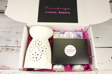 Load image into Gallery viewer, Luxury Wax Melt Gift Set, with a Box of Diamonds and a Snap bar Wax Melt