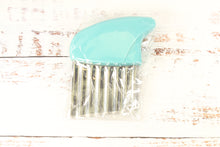 Load image into Gallery viewer, Wax Melt Crinkle Cutter
